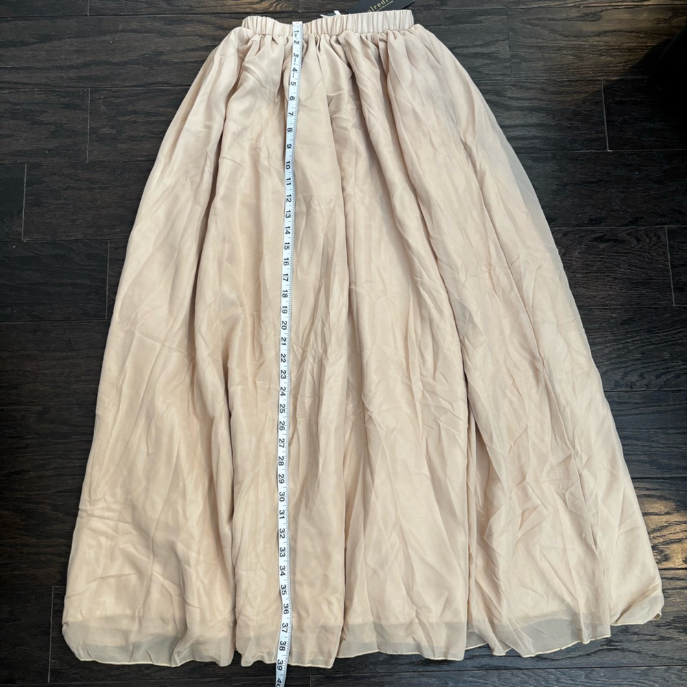 Elegant Cream A-Line Skirt - Picture 4 of 4